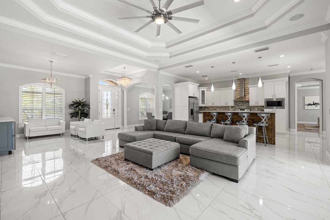 Property p4 image 11